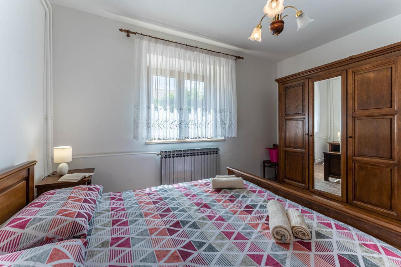 Апартаменты Apartman Ana Пула Экстерьер фото